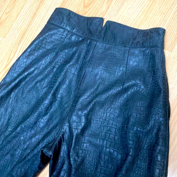 High Waisted Vintage Leather Pants - Picture 4 of 5